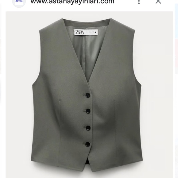 Zara Tops - Zara Classic Fit Vest ZW
Collection size M